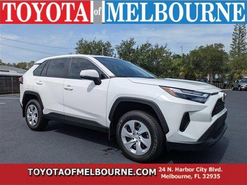 2025 Toyota RAV4 LE