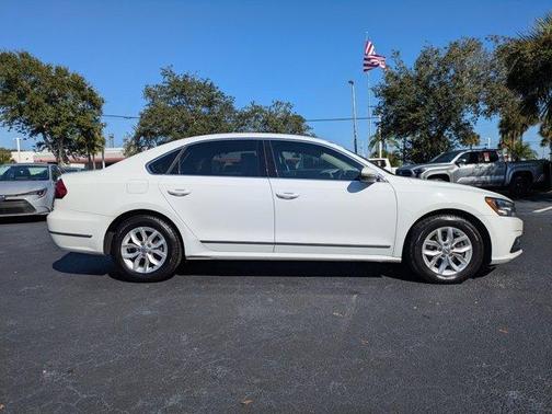 2017 Volkswagen Passat 1.8T S