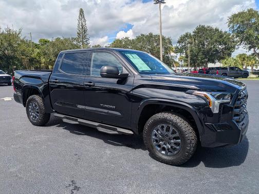 2025 Toyota Tundra SR5