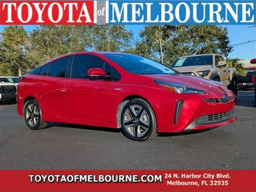 2019 Toyota Prius XLE