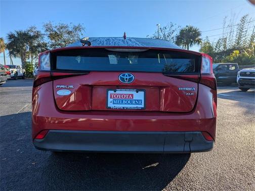 2019 Toyota Prius XLE