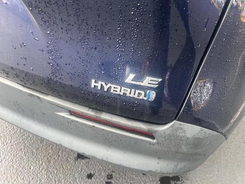 2022 Toyota Sienna LE
