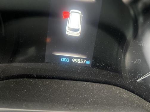 2022 Toyota Sienna LE