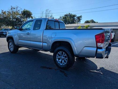 2017 Toyota Tacoma SR5