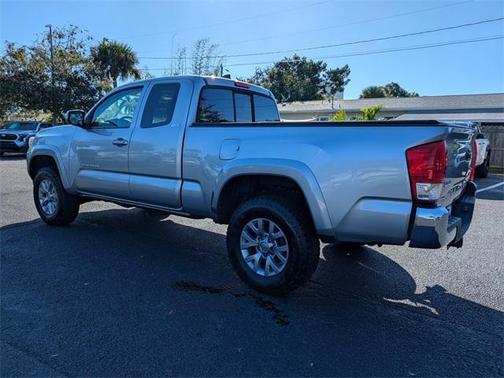 2017 Toyota Tacoma SR5