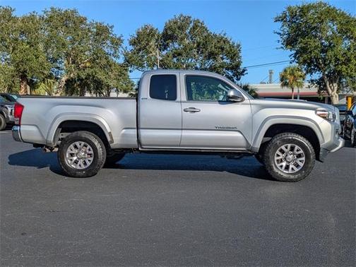 2017 Toyota Tacoma SR5