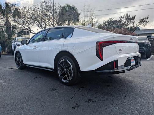 2025 Kia K4 GT-Line