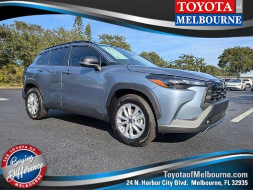 2026 Toyota Corolla Cross LE