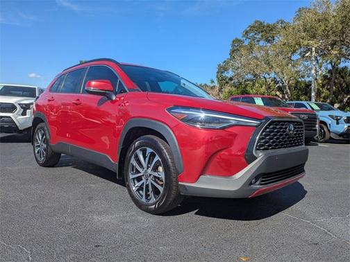 2024 Toyota Corolla Cross XLE