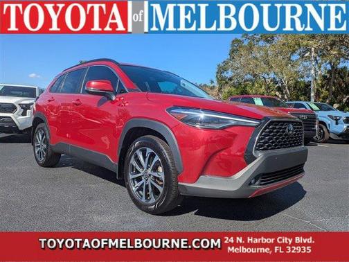 2024 Toyota Corolla Cross XLE