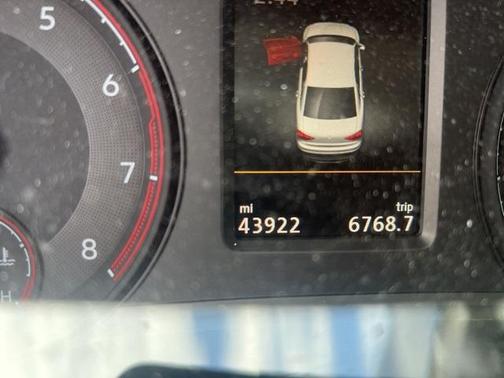 2022 Volkswagen Passat 2.0T Limited Edition