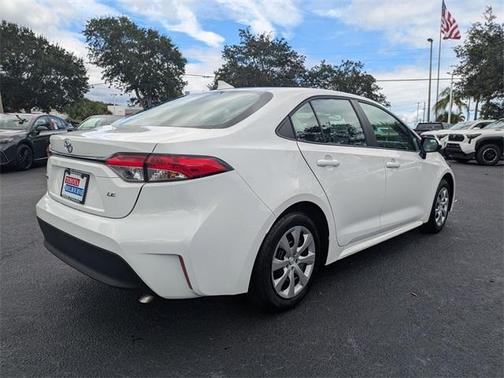 2025 Toyota Corolla LE