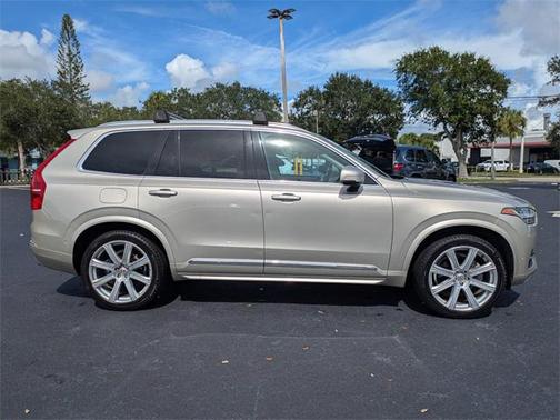 2017 Volvo XC90 T6 Inscription
