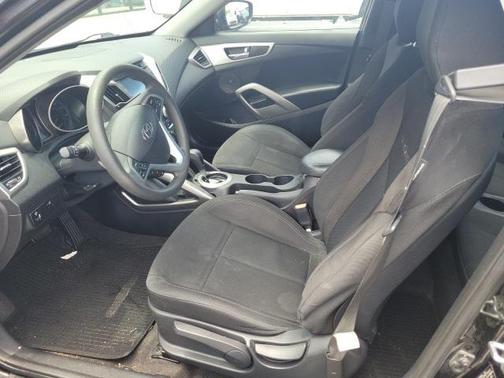 2015 Hyundai Veloster Base