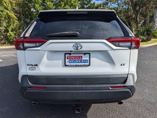 2020 Toyota RAV4 LE