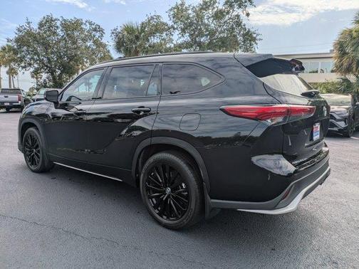 2023 Toyota Highlander XSE