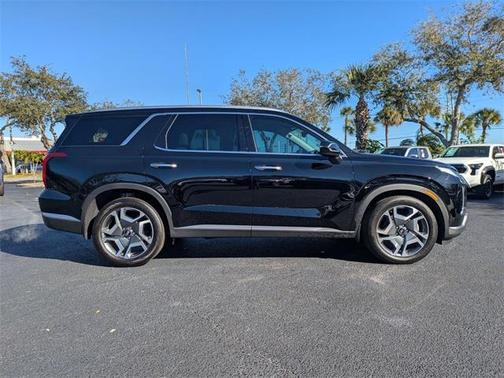 2025 Hyundai PALISADE SEL Premium