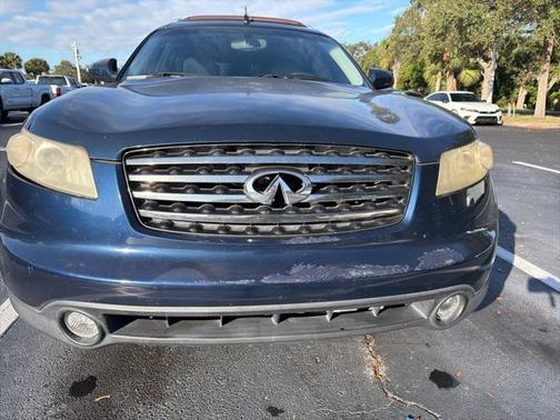 2005 INFINITI FX35 Base