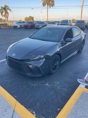 2025 Toyota Camry SE