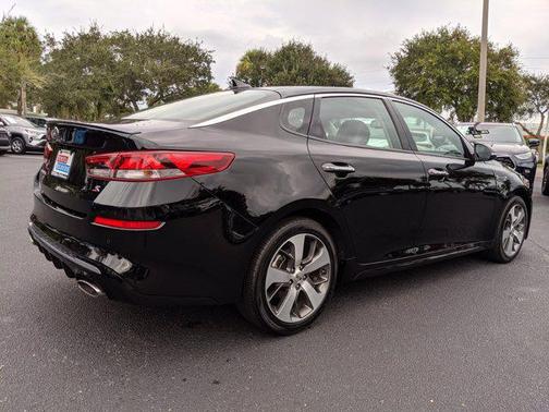 Ebony Black 2019 Kia Optima S