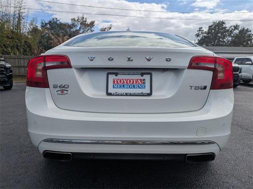 2017 Volvo S60 Inscription T5 Platinum