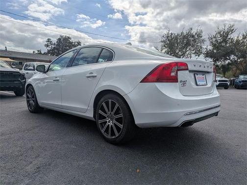 2017 Volvo S60 Inscription T5 Platinum
