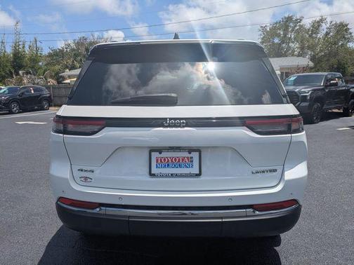Bright White Clearcoat 2022 Jeep Grand Cherokee Limited