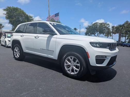Bright White Clearcoat 2022 Jeep Grand Cherokee Limited