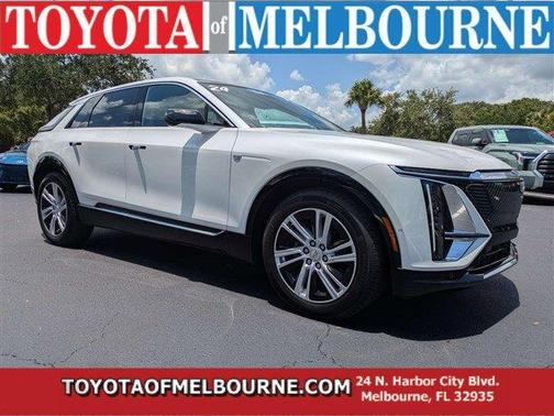 2024 Cadillac LYRIQ Tech