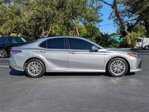 2019 Toyota Camry XLE