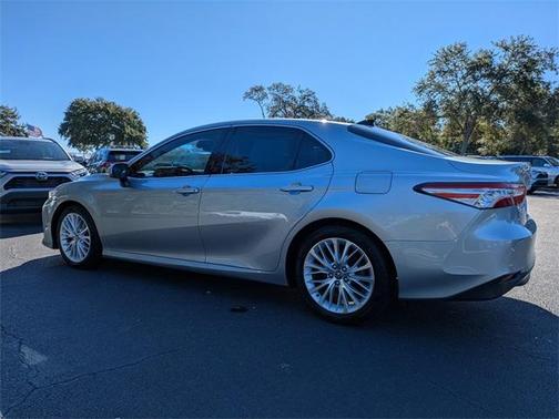 2019 Toyota Camry XLE