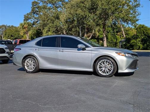 2019 Toyota Camry XLE