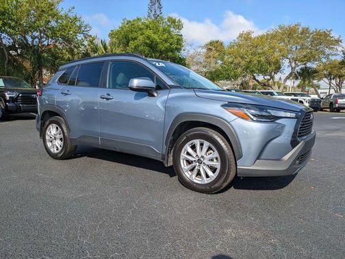 2024 Toyota Corolla Cross LE