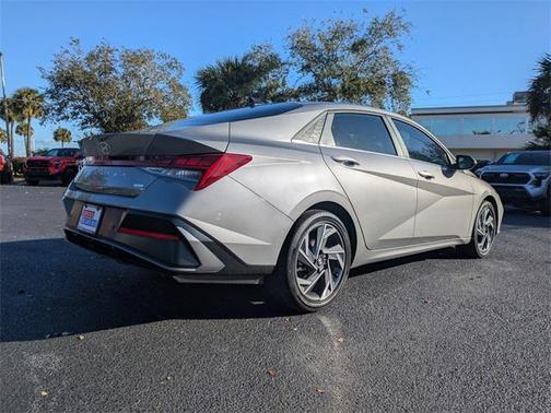 2024 Hyundai ELANTRA HEV Limited