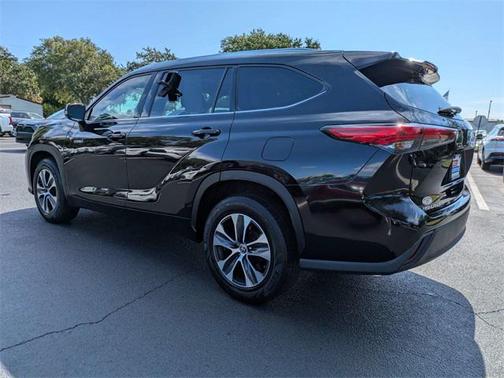 2020 Toyota Highlander Hybrid XLE
