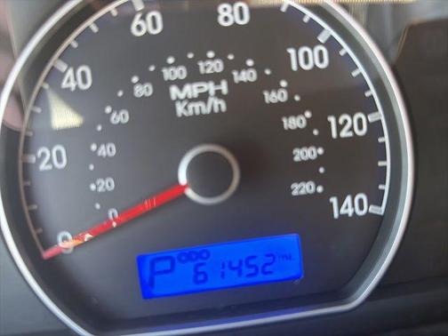 Liquid Silver Metallic 2010 Hyundai ELANTRA GLS