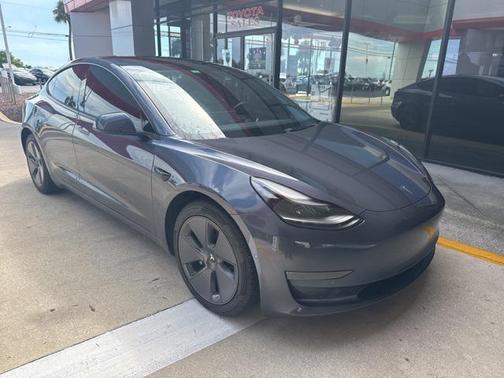 2022 Tesla Model 3 Base