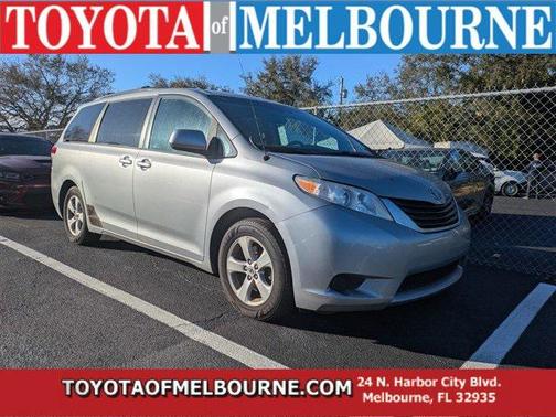 2012 Toyota Sienna LE