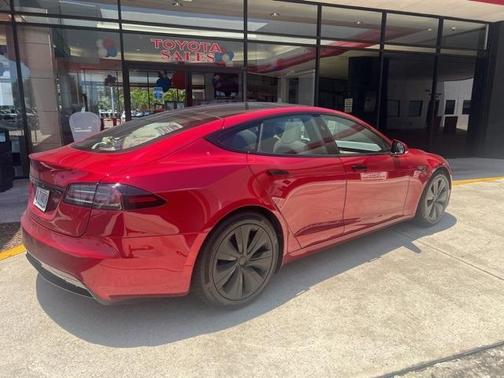 2024 Tesla Model S Base