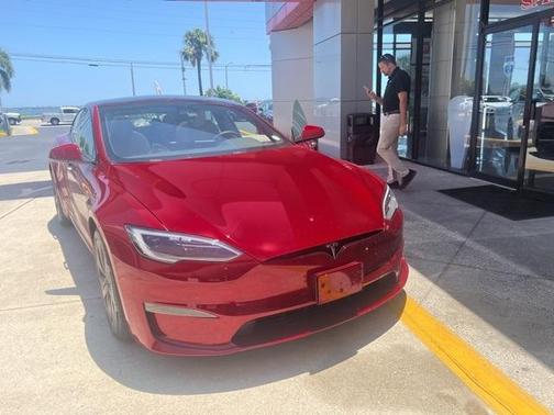 2024 Tesla Model S Base
