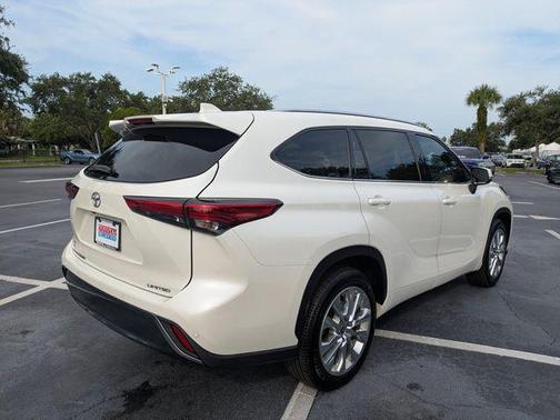 Blizzard Pearl 2021 Toyota Highlander Limited