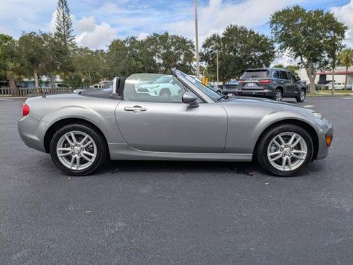 2009 Mazda MX-5 Miata Sport