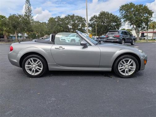 2009 Mazda MX-5 Miata Sport