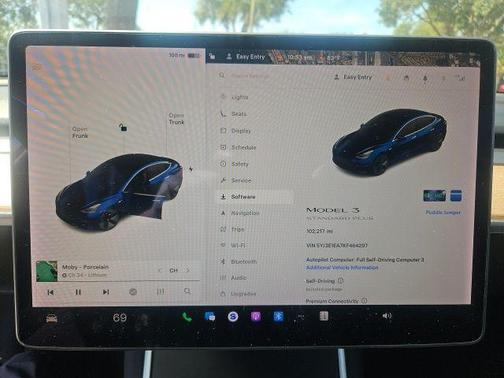 Deep Blue Metallic 2019 Tesla Model 3 Standard Range Plus