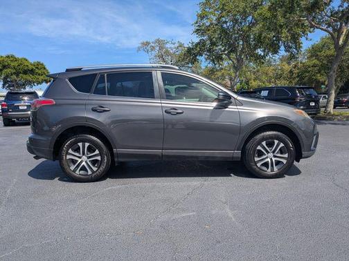 Magnetic Gray Metallic 2018 Toyota RAV4 LE