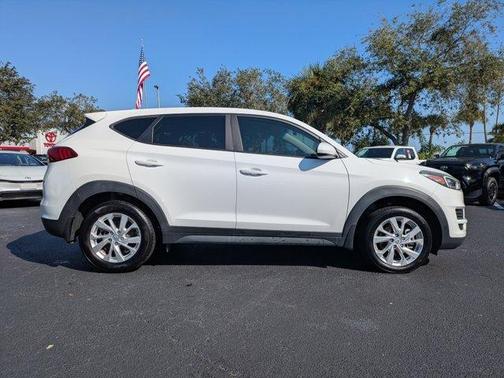 2020 Hyundai TUCSON SE