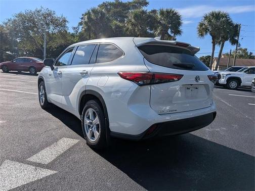 2021 Toyota Highlander Hybrid LE