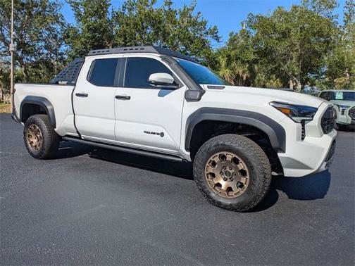 2025 Toyota Tacoma Hybrid TRAILHUNTER