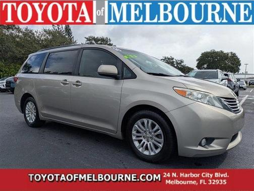 2016 Toyota Sienna XLE