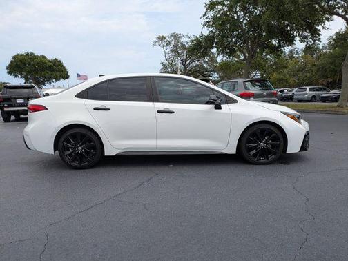 Super White 2021 Toyota Corolla SE